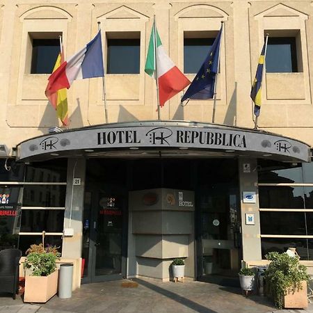 Hr Hotel Monfalcone Exterior foto