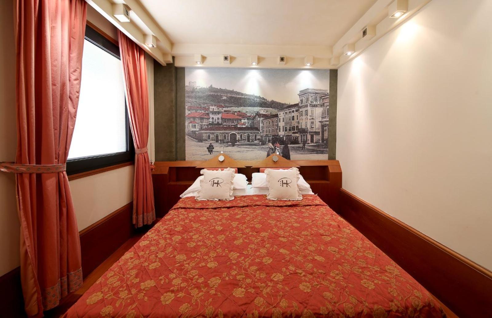 Hr Hotel Monfalcone Exterior foto